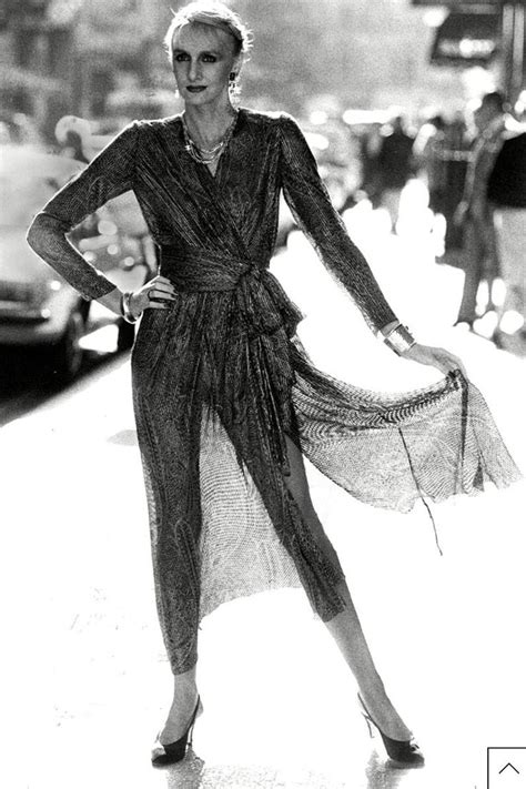 Pin by Vintage Roze on Fashion Photography: Black & White | Vintage street fashion, Street style ...