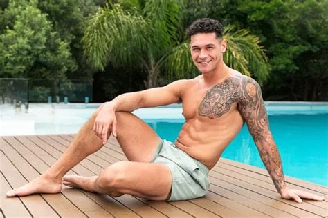 Love Island's Callum Jones has always been single, but will cook up a ...