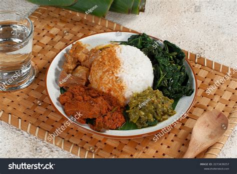 Nasi Padang Rendang Indonesian Food West Stock Photo 2273439257 ...