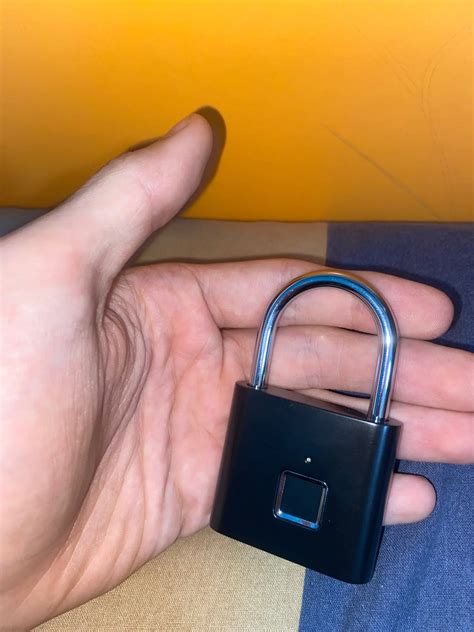 Fingerprint Lock Smart Padlock - Fingerprint Lock and Unlocking Smart ...