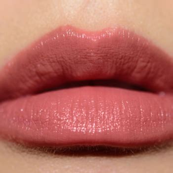MAC Hug Me Lustreglass Sheer-Shine Lipstick Review & Swatches