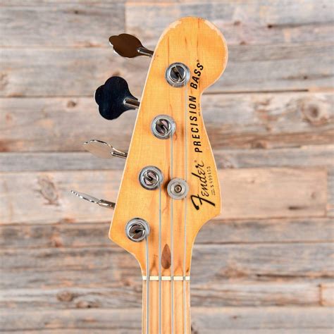 Fender Precision Bass Sunburst 1978 – Chicago Music Exchange