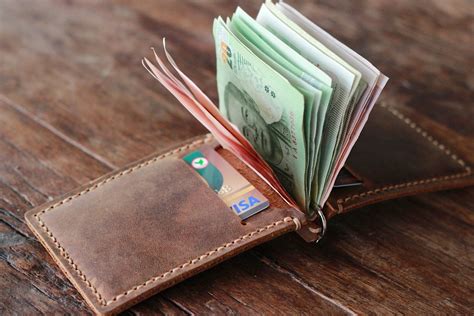 Leather Money Clip Wallet Men | IUCN Water
