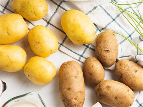 The Best Potatoes for Mashing: Waxy or Starchy? - Drive Me Hungry