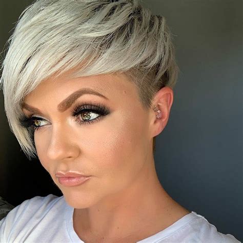 11 Easy Yet Chic Pixie Haircuts for Straight Hair