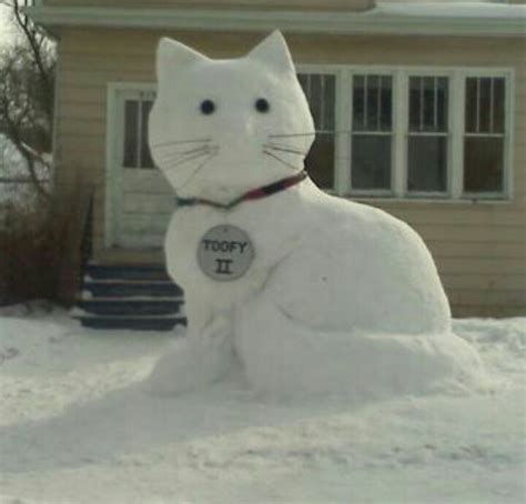 Snowcat | Snow sculptures, Snow animals, Crazy cats