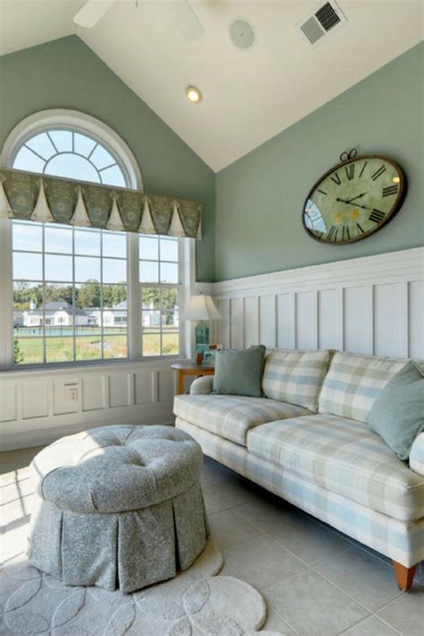 Best Sunroom Paint Colors: Wall Colors & Color Schemes | Wainscoting styles, Sunroom paint ...