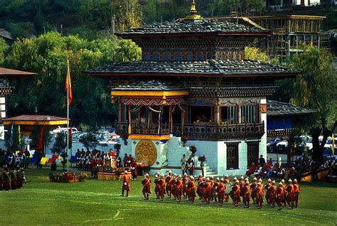 File:Bhutan archery.jpg - Wikipedia