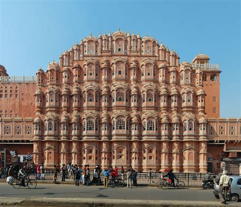 The Hawa Mahal in India : oddlysatisfying