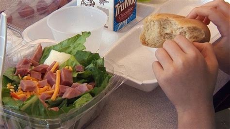 Lex2 free and reduced-price lunch policy for 2022-23 | wltx.com