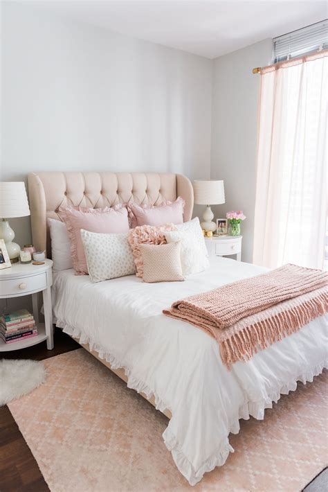 20+30+ Gold White And Pink Bedroom