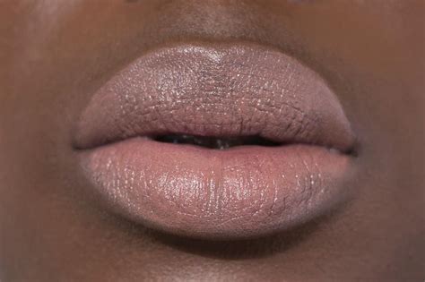 MDMflow "Bossy" on dark skin. Pink lipstick on dark skin. (With images) | Pink lipstick ...