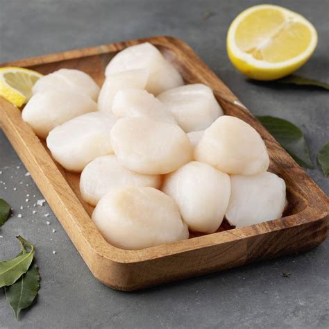 Dry Sea Scallops: Frozen (2 lbs case 2 - 1 lb packs ) by D'Artagnan