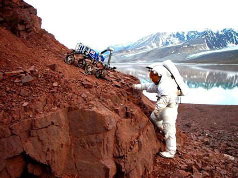 Astronauts travelling to Mars prone to brain damage, dementia: Study | World News – India TV