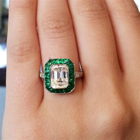 Emerald Cut Ring With Halo | donyaye-trade.com
