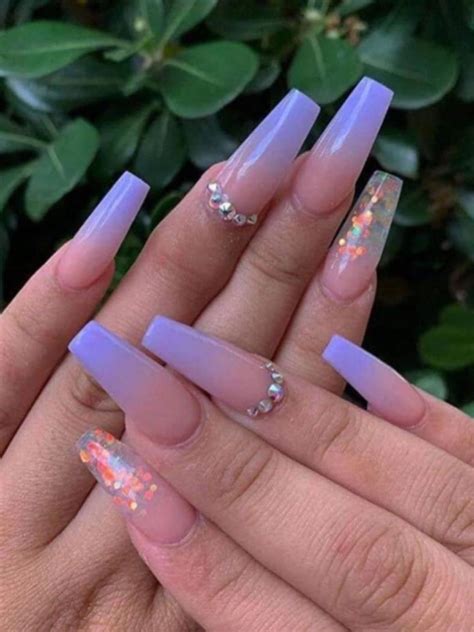 Cute coffin purple ombre nails 2019 with an accent glitter nail design ...