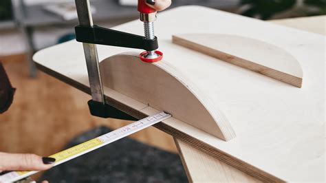 Build your own balance board for balance training at home | Bosch DIY