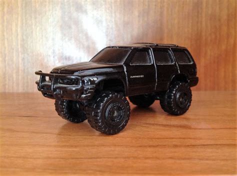 Hot Wheels Dodge Durango - dReferenz Blog