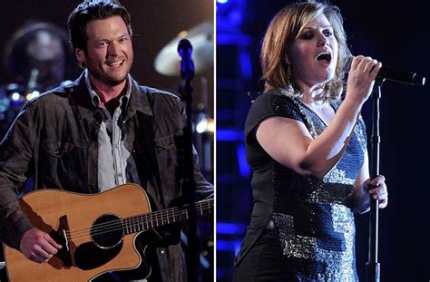 Kelly Clarkson & Blake Shelton Duet For Tornado Relief [VIDEO]