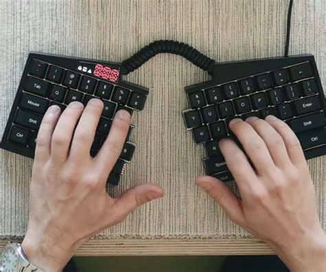 Ultimate Hacking Keyboard