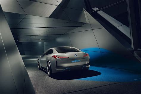 Ultra Tendencias: El BMW i4 Electric Car es el primer vehículo totalmente eléctrico de la marca