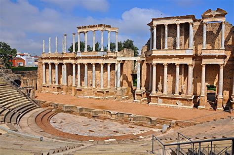 ローマ劇場｜メリダの考古遺跡群 ｜世界遺産オンラインガイド