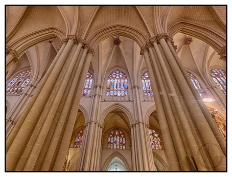 Otra imagen del interior de la catedral de Toledo (HDR) : r/spain