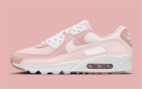 Available Now // Nike Air Max 90 "Pink Oxford" | HOUSE OF HEAT