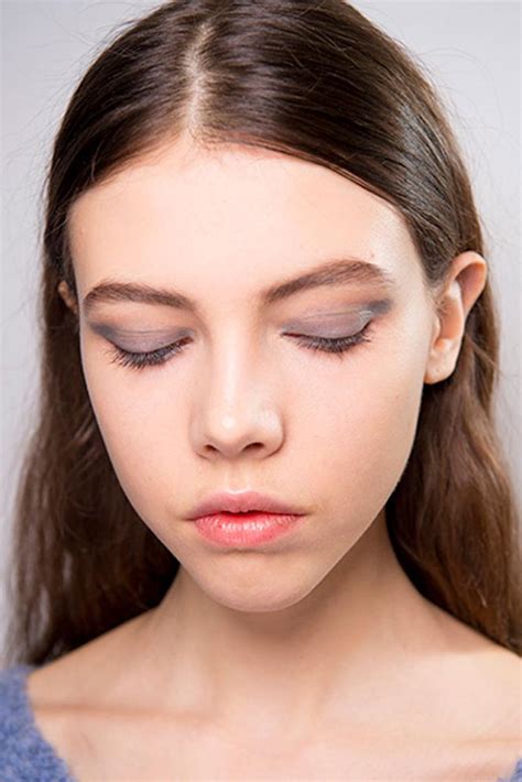 The Best Beauty Looks From NYFW (And How To Recreate Them) | ELLE Australia