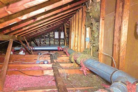 Attic Insulation Removal: What to consider for DIY