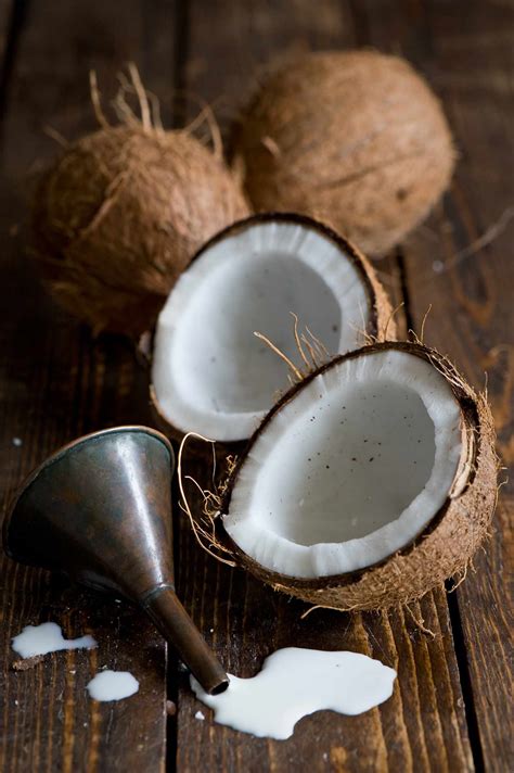 Extract Coconut Milk From a Fresh Coconut