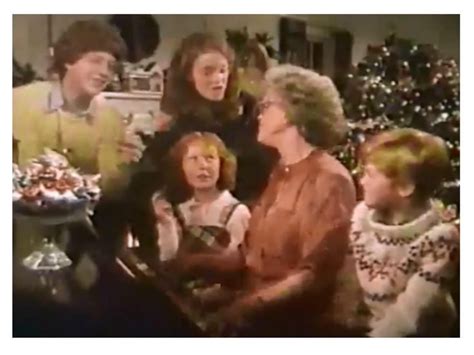 Hershey's Christmas Kisses 1979 TV Commercial HD | Tv commercials, Old ...