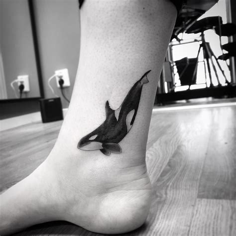 Killer Whale Tattoo | Whale tattoos, Killer whale tattoo, Tattoos for women