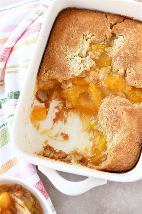 Easy Peach Cobbler Recipe (Using Peach Pie Filling) - Sizzling Eats