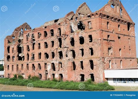 Ruin after Stalingrad Battle Editorial Photography - Image of nazis, home: 77034492
