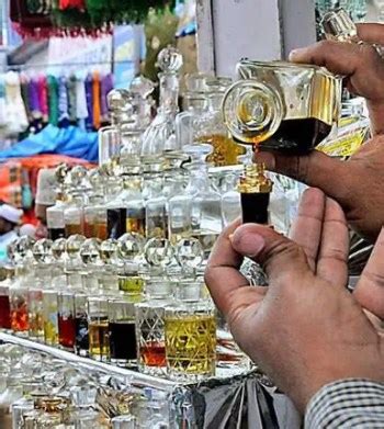 Attar and Fragrance – At Tijarat