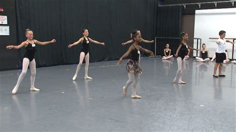 Joffrey Ballet holds 'Nutcracker' auditions for children's roles - ABC7 ...