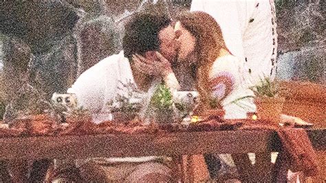 Hailee Steinfeld & Josh Allen Kiss On Dinner Date In Mexico: Photo ...