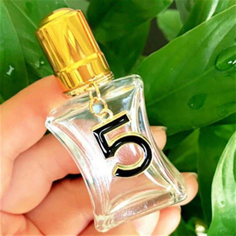 10ml 15ml Perfume Roll on Bottle with Stainless Roller with Pendant Eessential Oil Essence ...