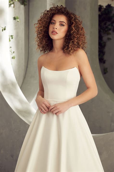 Scoop Neck Ball Gown Wedding Dress - Style 2409 | Mikaella Bridal