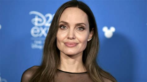 Gli Eterni: primo sguardo ad Angelina Jolie nei panni di Thena!