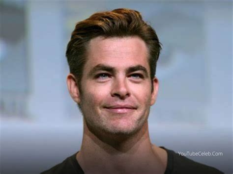 Chris Pine Feet: What Is The Feet Size Of The Wonder Woman Actor? » YTC