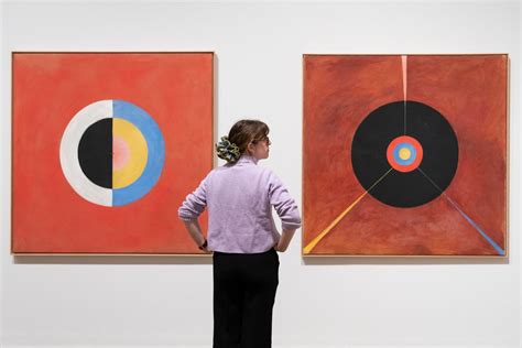 In Pictures: Tate Modern Pairs Abstract Art Pioneers Hilma af Klint and Piet Mondrian—Who Never ...