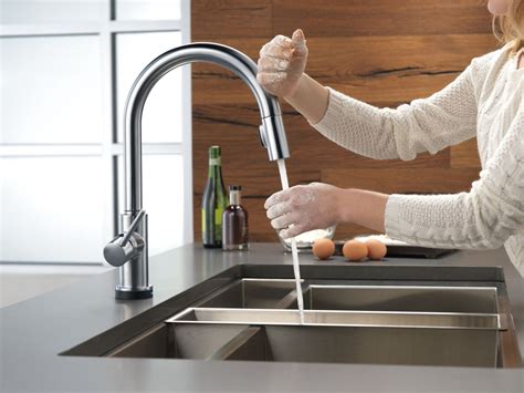 The 5 Best Touchless Kitchen Faucet Of 2021 | KitBibb | Kitchen faucet, Touchless kitchen faucet ...