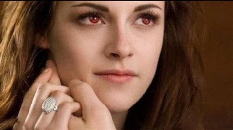 Wedding ring of Bella Swan (Kristen Stewart) in The Twilight Saga ...