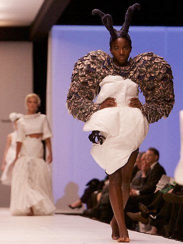It's a bird, it's a triceratops, I don't know what it is. Wacky fashions | The weirdest runway ...