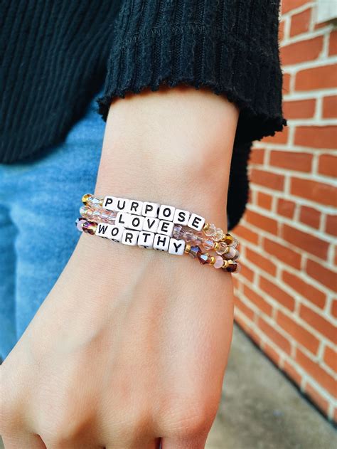 Bracelet word personnalisé Bracelet nom Bracelet initial | Etsy