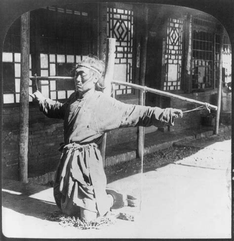 File:Punishment china 1900.jpg - Wikimedia Commons