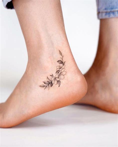 58 Stunning Ankle Tattoos for Women - Our Mindful Life