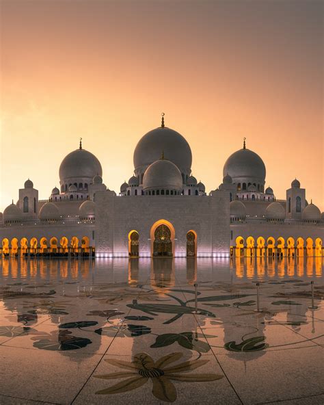 Tour Sheikh Zayed Mosque — AIA INTERNATIONAL